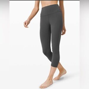 Lululemon Align Crop *21"
Graphite Grey